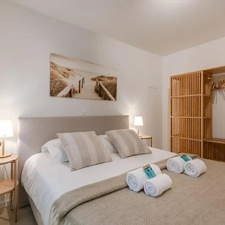 Huswell - Bright In Sky Garden With Terrace Feriehus *