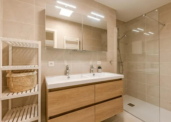 بيت للعطل Huswell - Bright In Sky Garden With Terrace