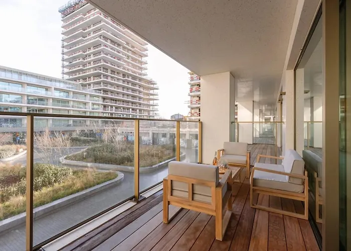 Huswell - Bright In Sky Garden With Terrace * أوستيند