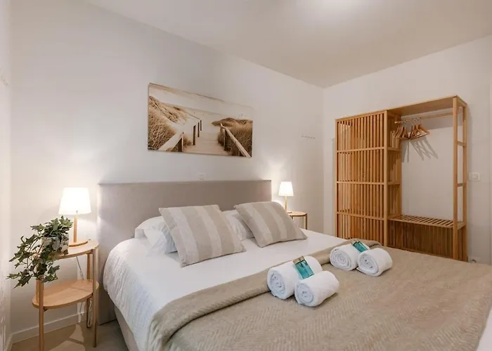 Huswell - Bright In Sky Garden With Terrace بيت للعطل *